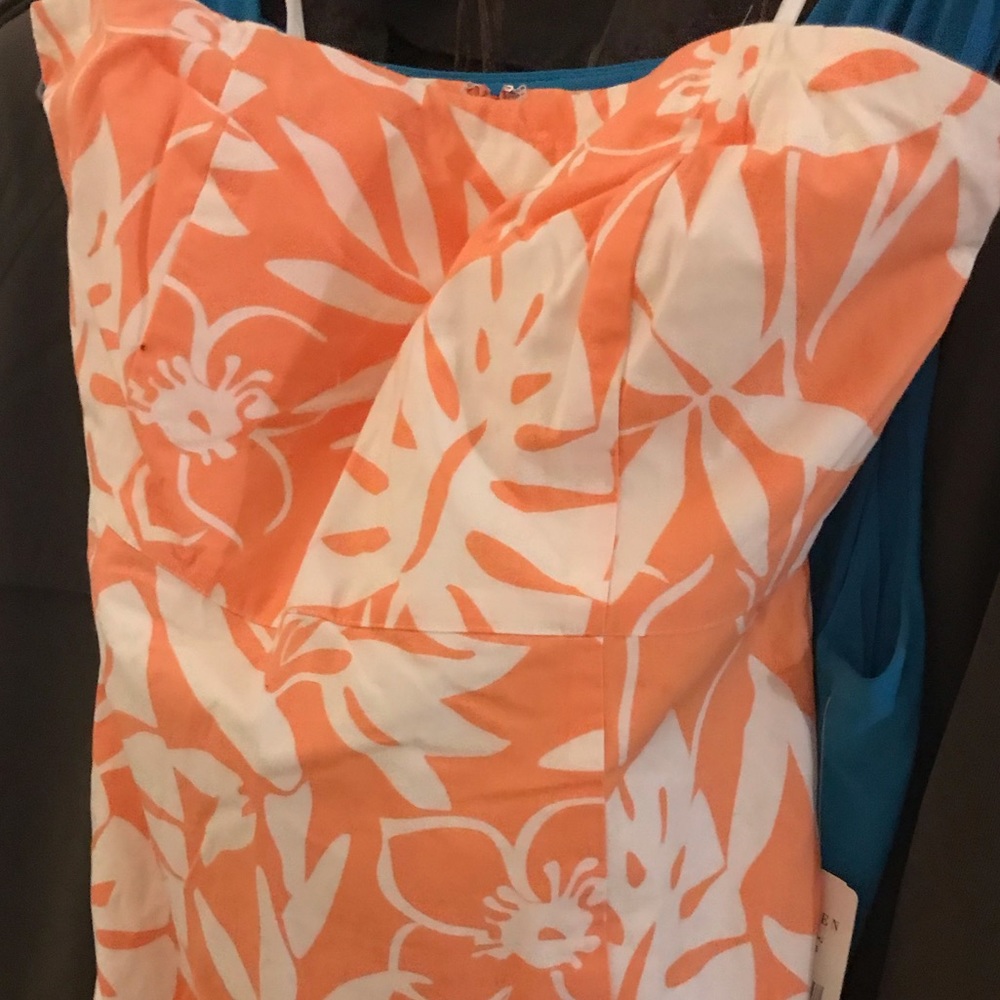 NWT! Gorgeous Vineyard Vines Size 2 strapless floral dress